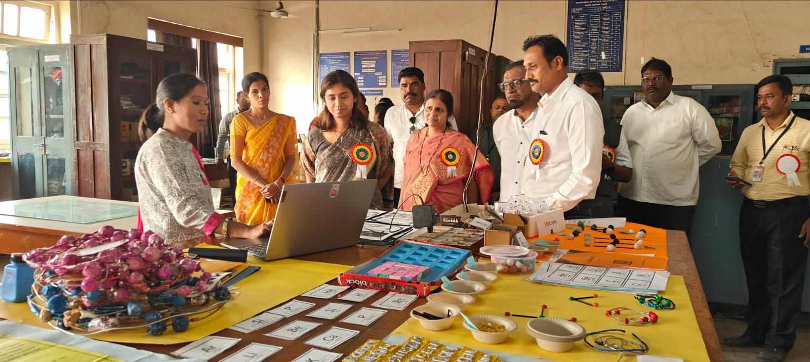 Honourable Ms Yashni Nagarajan Visited Science project and appreciated Project